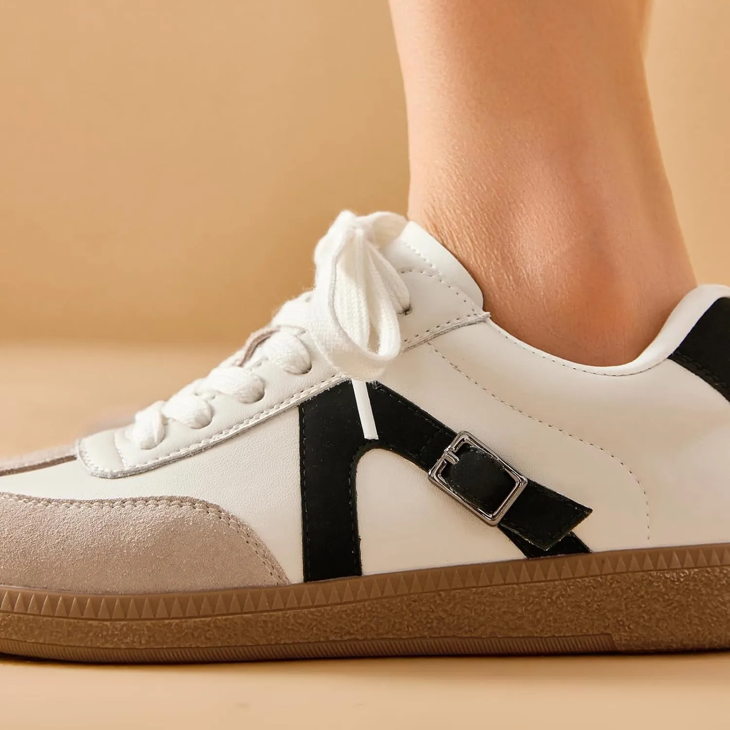 BEAU TODAY Women's Retro Low Top Sneakers, Casual Flat Lace-up Leather Sneakers for Women, Comfortable Non-Slip Trendy Walking Shoes, Fashion Suede Tennis Shoes