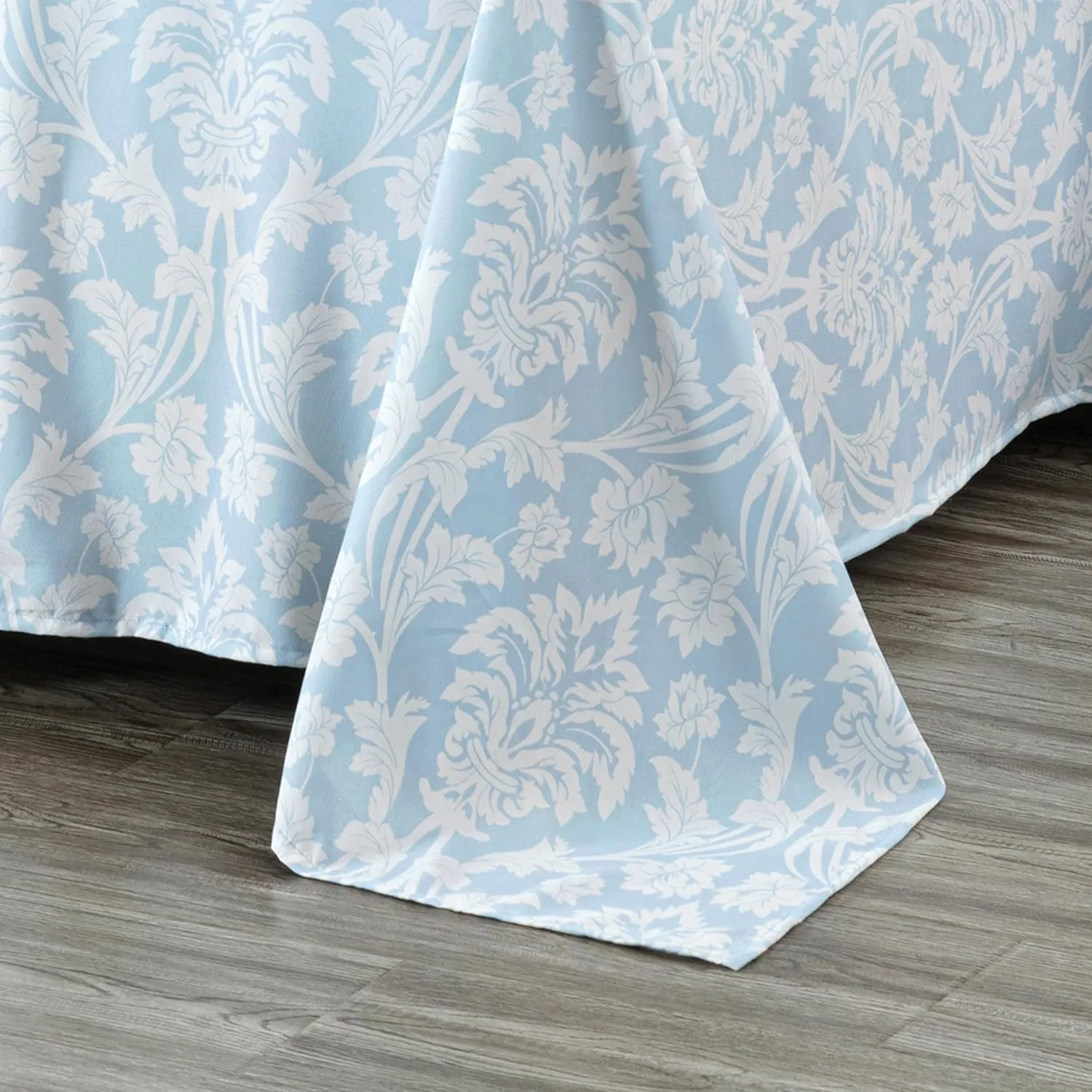 Chezmoi Collection 4-Piece Ivy Floral Medallion Bed Sheet Set, Full Size - Blue/White Floral Printed Microfiber Soft Breathable Deep Pocket Sheets and Pillowcases Set