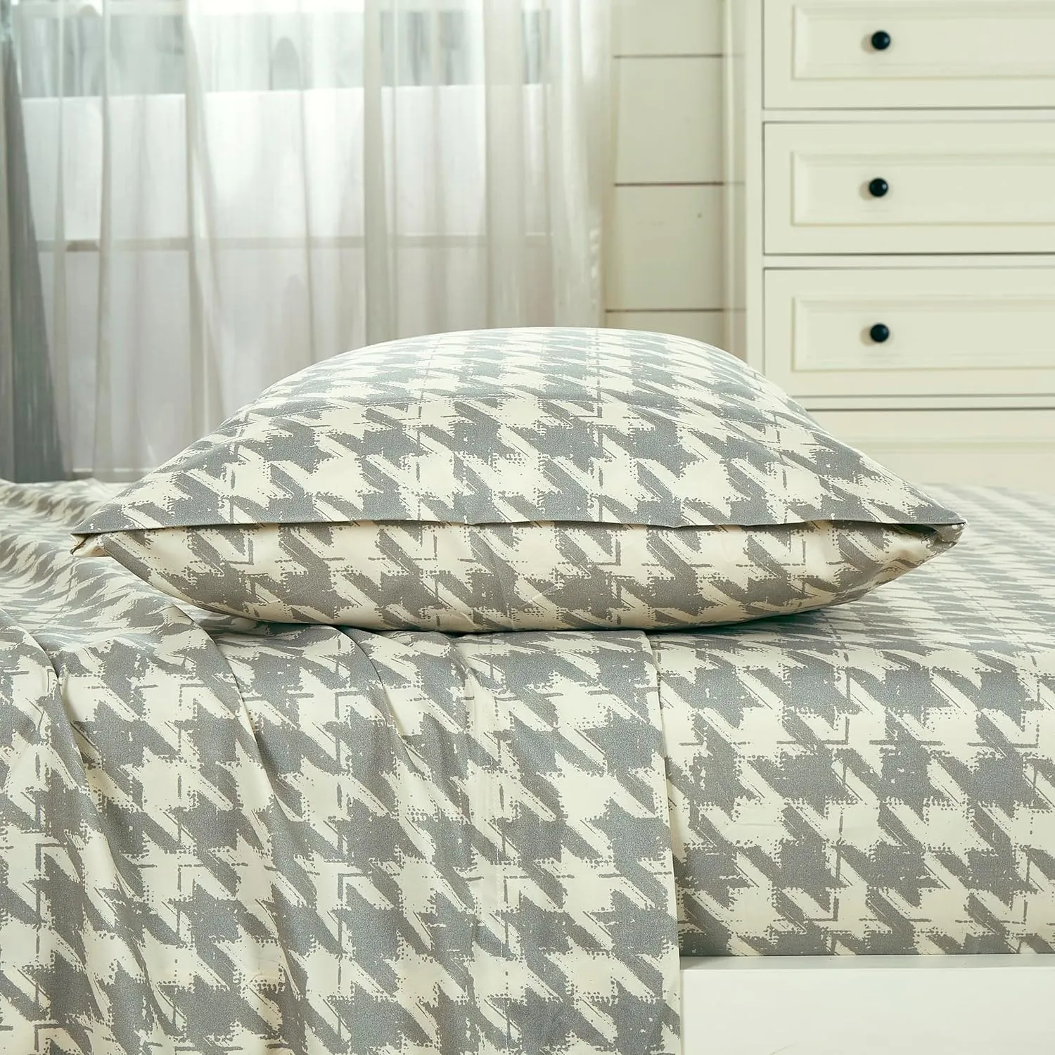 Chezmoi Collection 4-Piece Lodge Plaid Sheet Set Full - Gray Houndstooth Printed Brushed Microfiber Lightweight Breathable Deep Pocket Bed Sheets