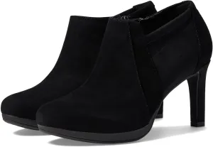 Clarks Women's Ambyr Hope Ankle Boot
