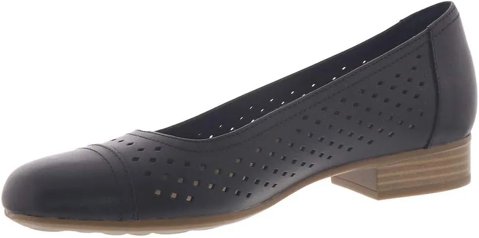 Clarks Women's Juliet Cedar Ballet Flat
