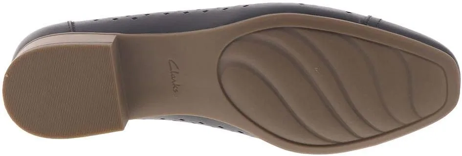 Clarks Women's Juliet Cedar Ballet Flat