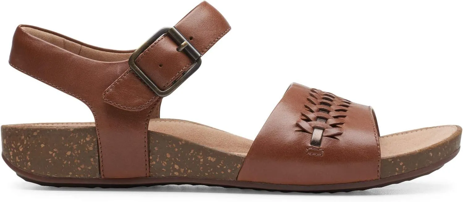 Clarks Women's Un Perri Way Flat Sandal
