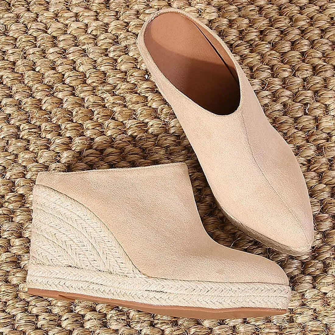 DINTAHA Closed Toe Wedges For Women,Pointed Toe Platform Wedge Mules,Espadrille Sandals For Women-Choose Half Size Larger