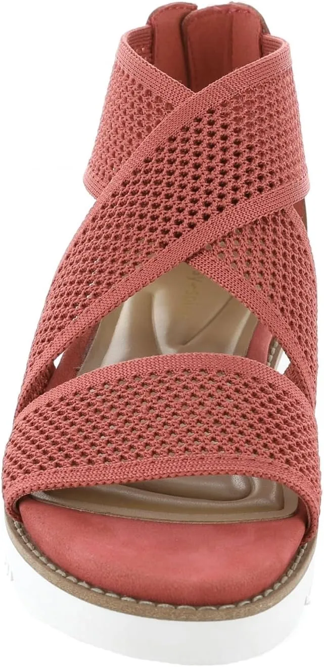 Easy Spirit Women's Wander 2 Flat Sandal