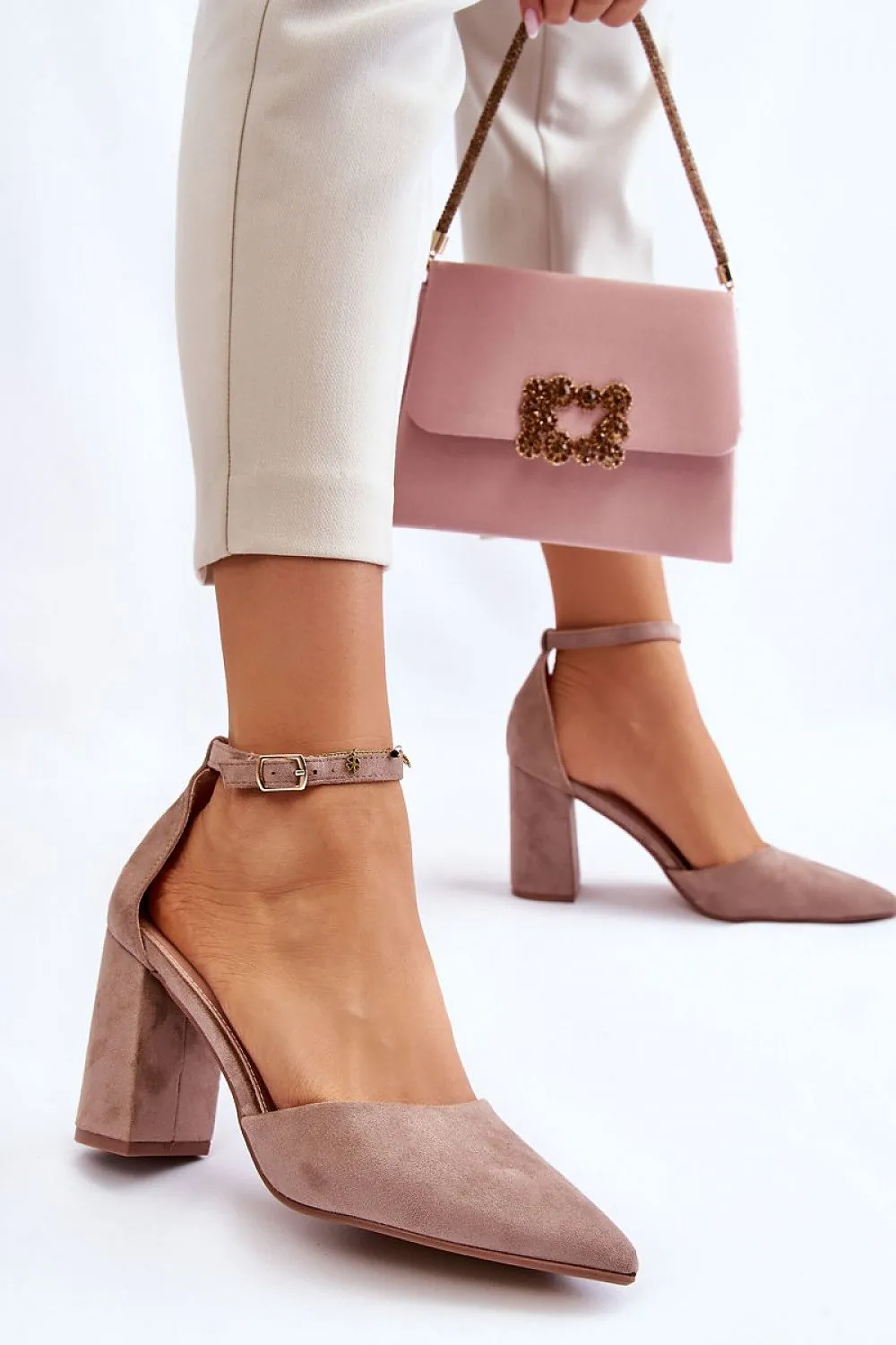 Elegant Sleek Timeless Block Heel Pumps