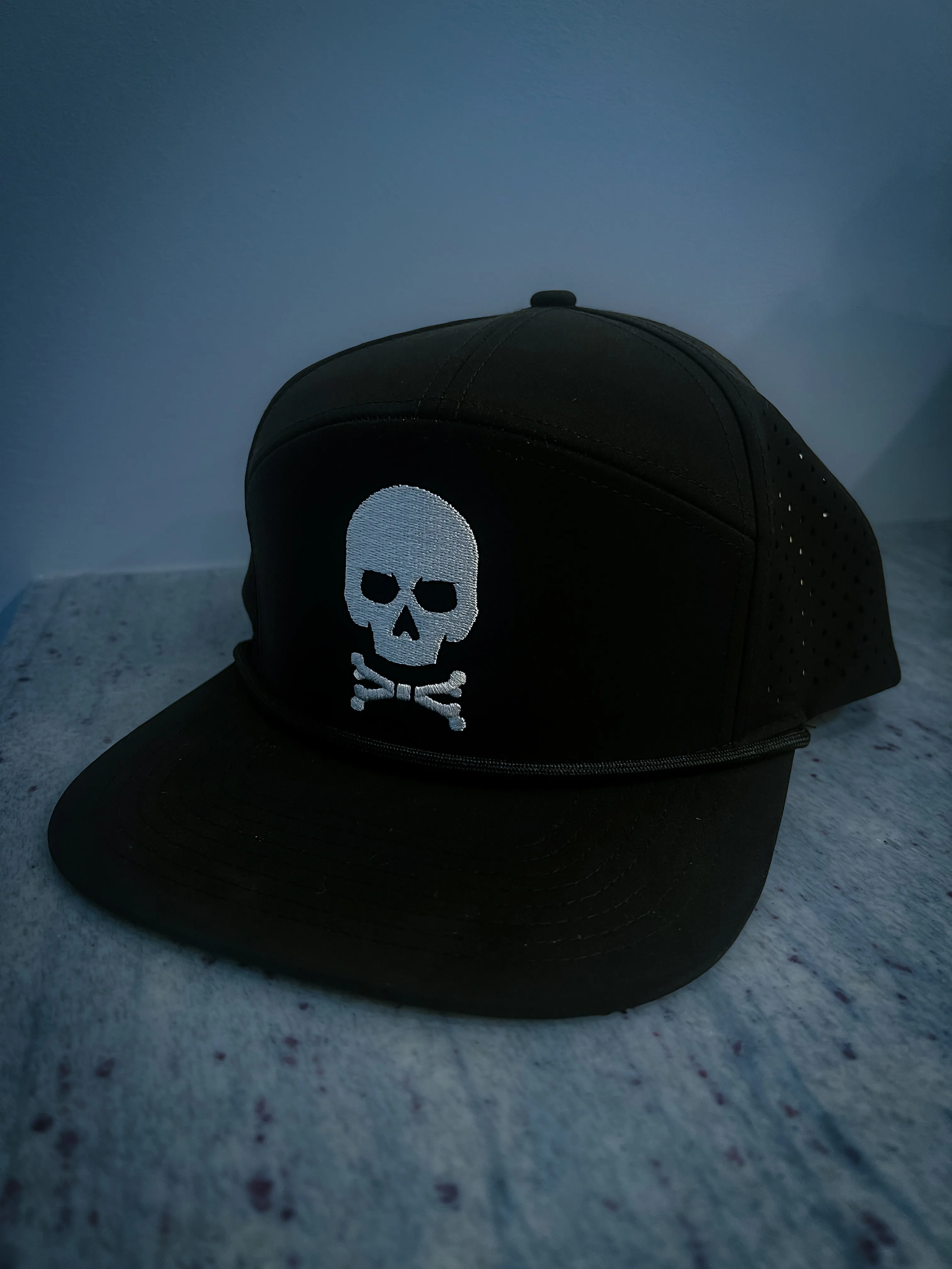 Emblem Flat Brim Hat - White/Black