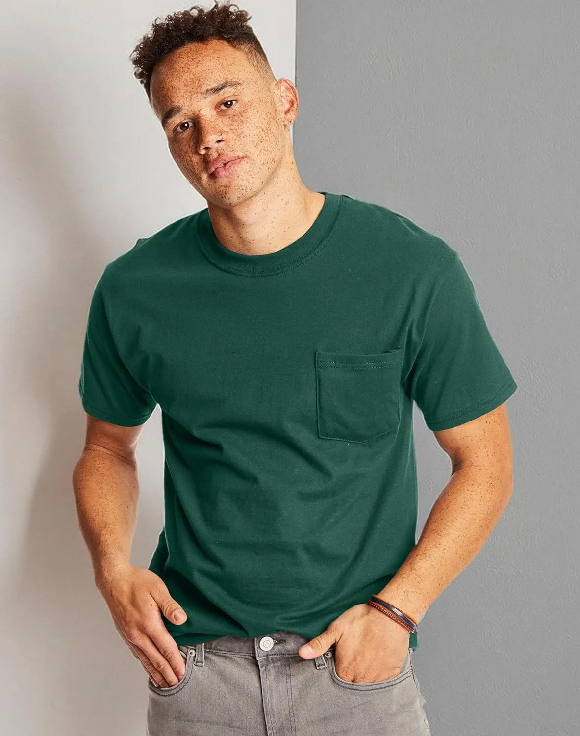 Hanes Men's Heavyweight Pocket T-Shirt, Beefy-T Full-Cut Cotton Pocket Tee for Men, Crewneck T-Shirt For Men, 1 or 2 Pack