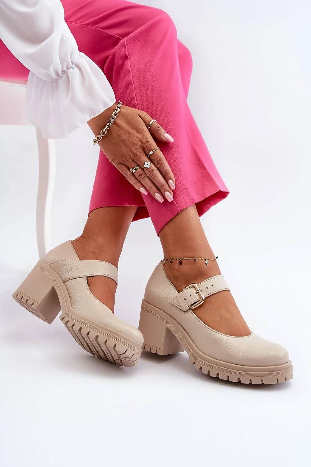 Heel pumps