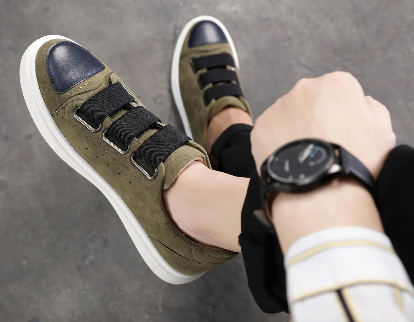 Mens Sneakers Casual Low Skate Shoes Light Weight Athletic Hook and Loop Walking Shoes Mnes Fashion Two Strap Flat Sneakers for Men