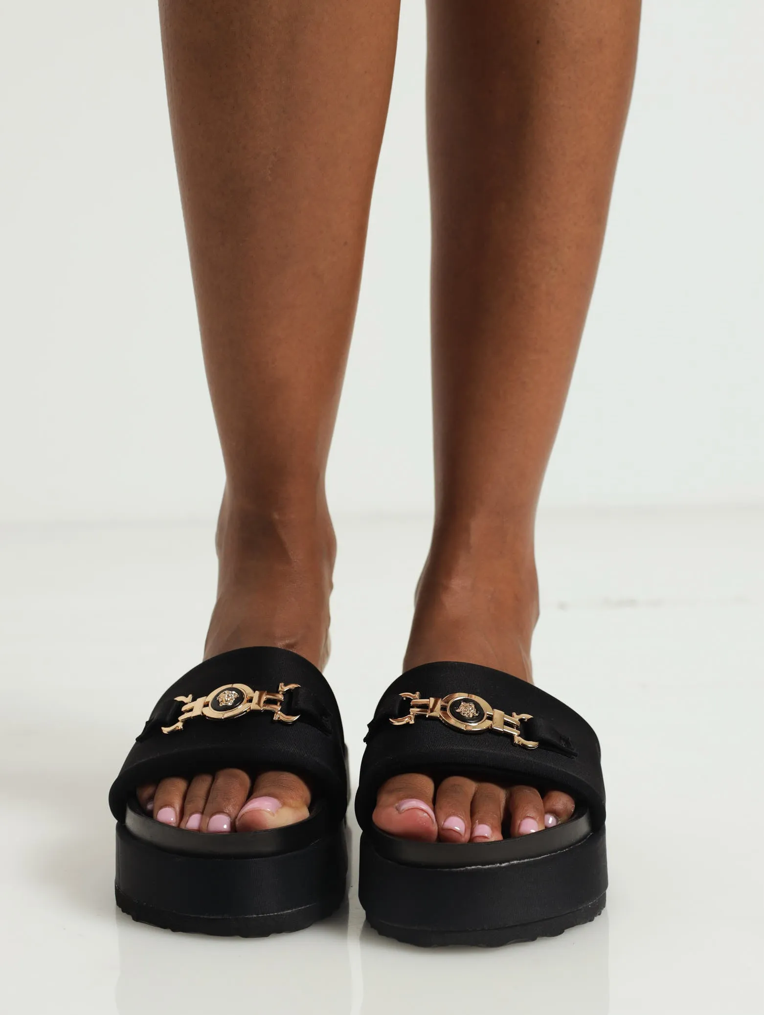 Moulded Padded One Strap Flatform Sandal With Coin Link - Black