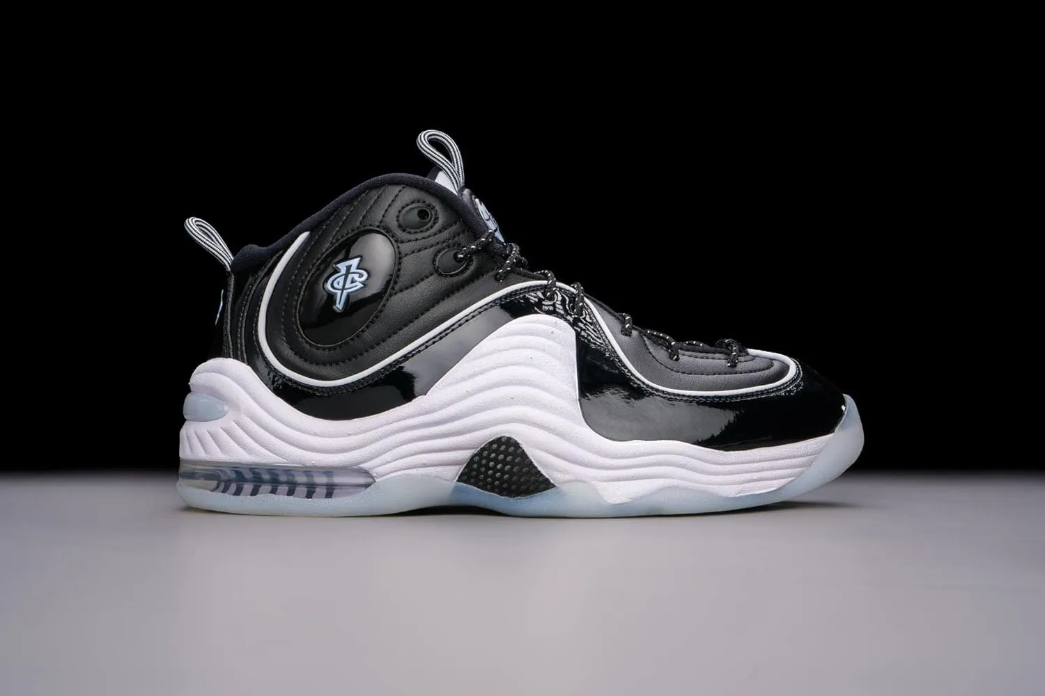 Nike Men's Air Penny 2 Sneaker - Black, 3.5