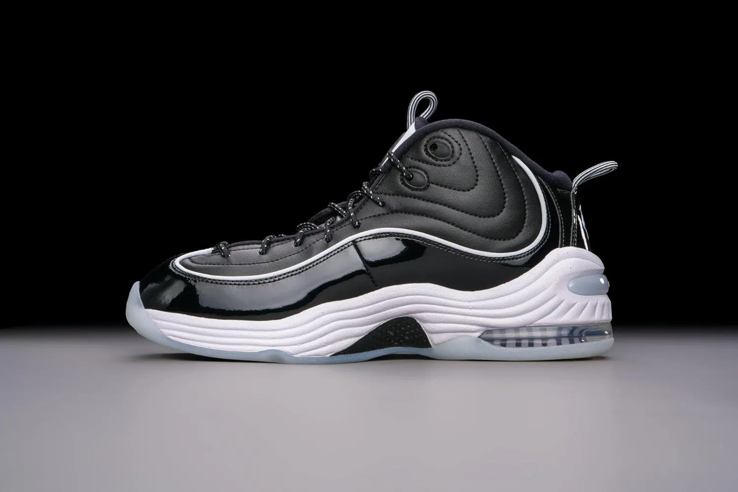 Nike Men's Air Penny 2 Sneaker - Black, 3.5