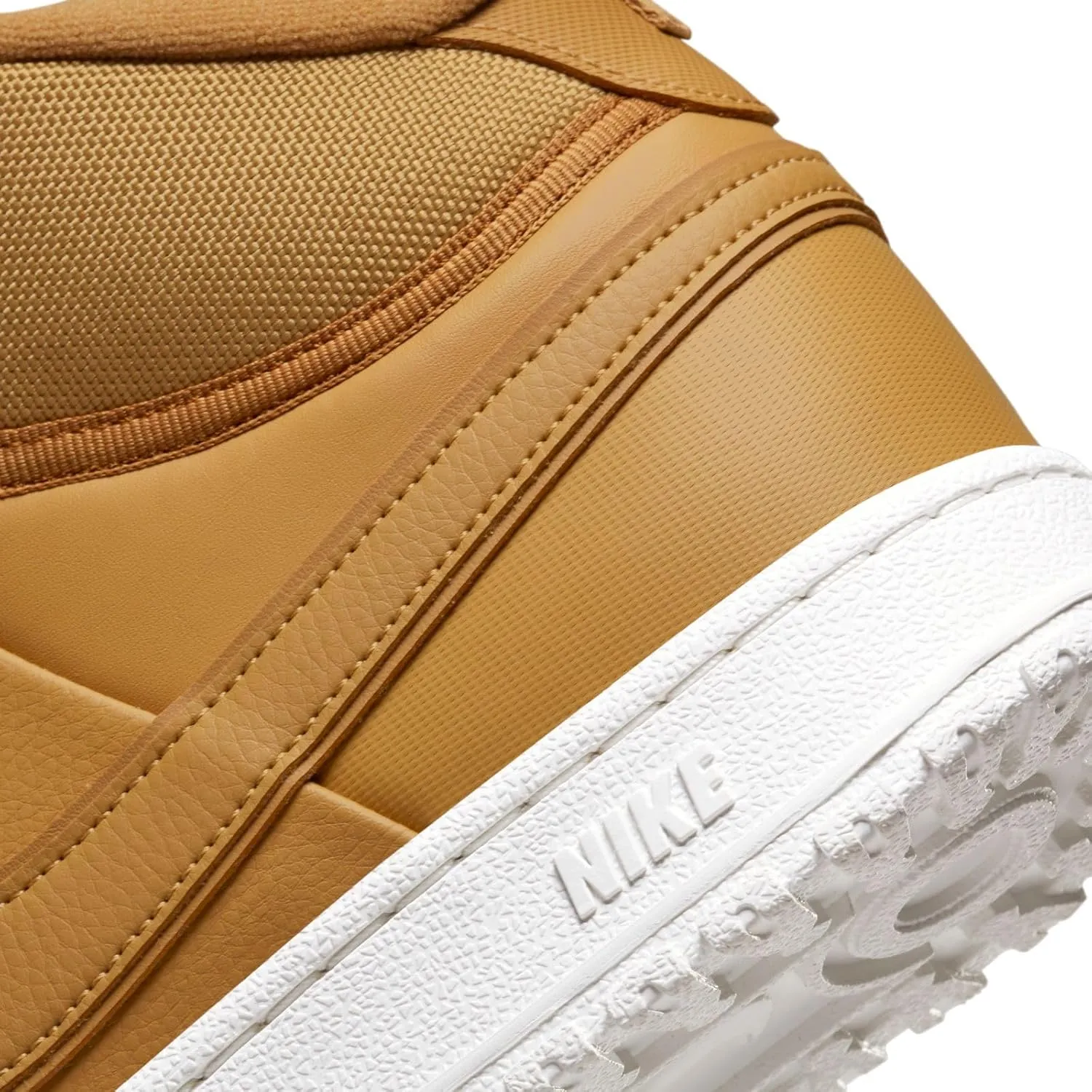 Nike Men's Basketball Three Quarter High