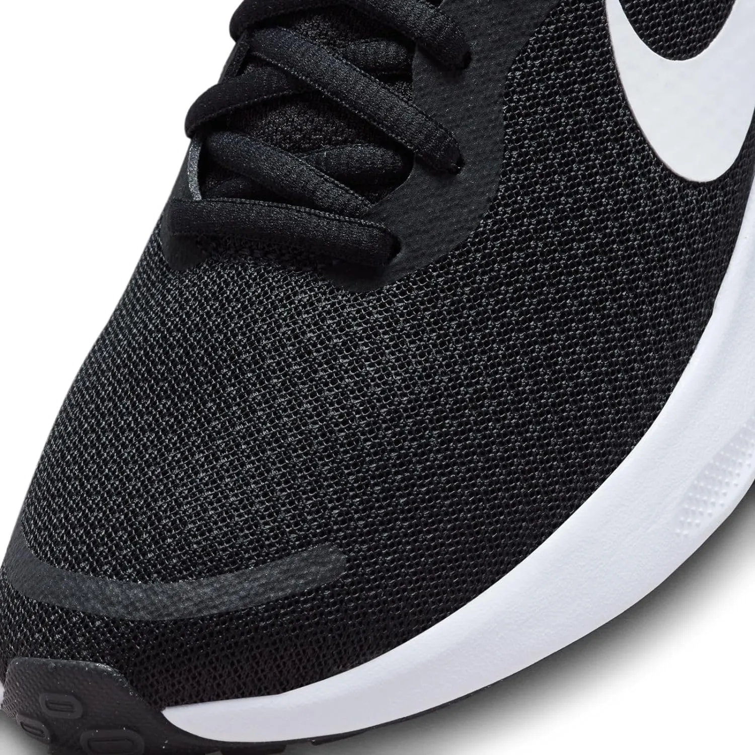 Nike Women's Revolutin 7 Sneaker