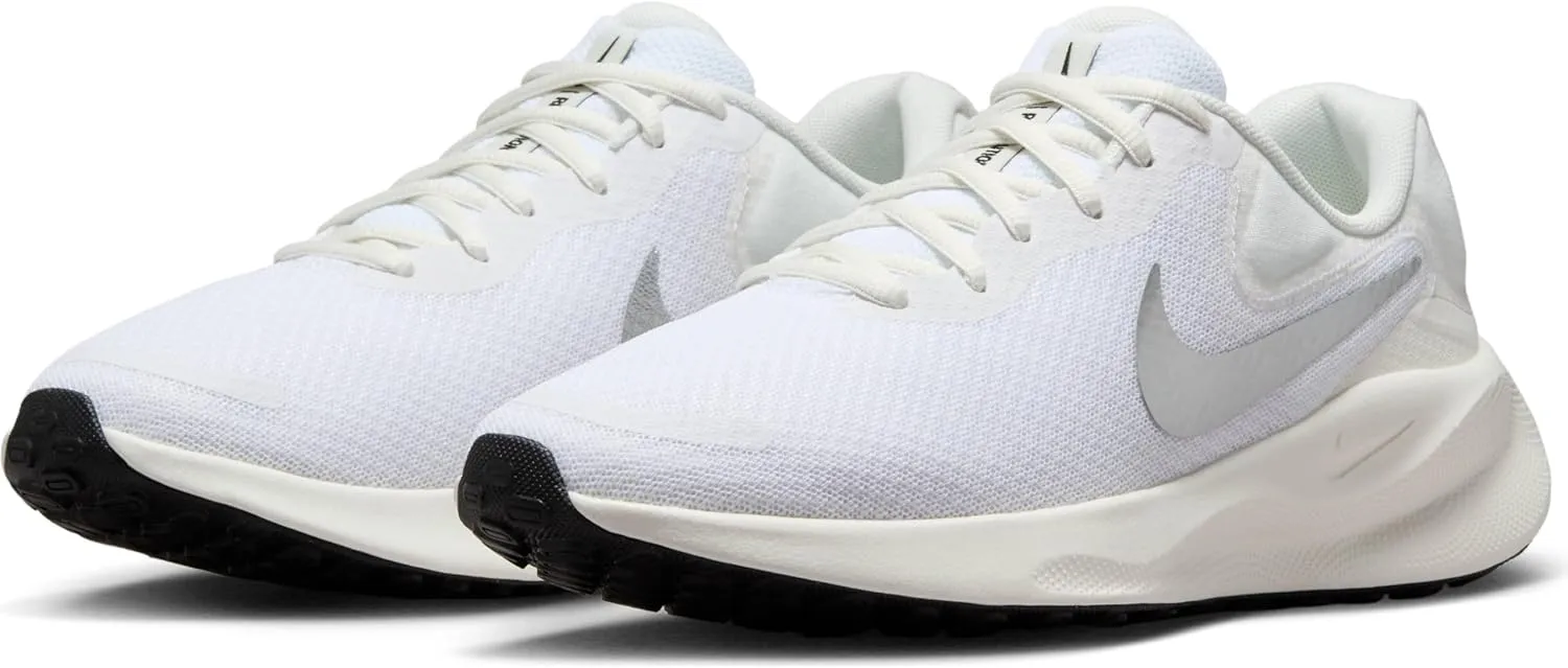 NIKE Women's Sneaker