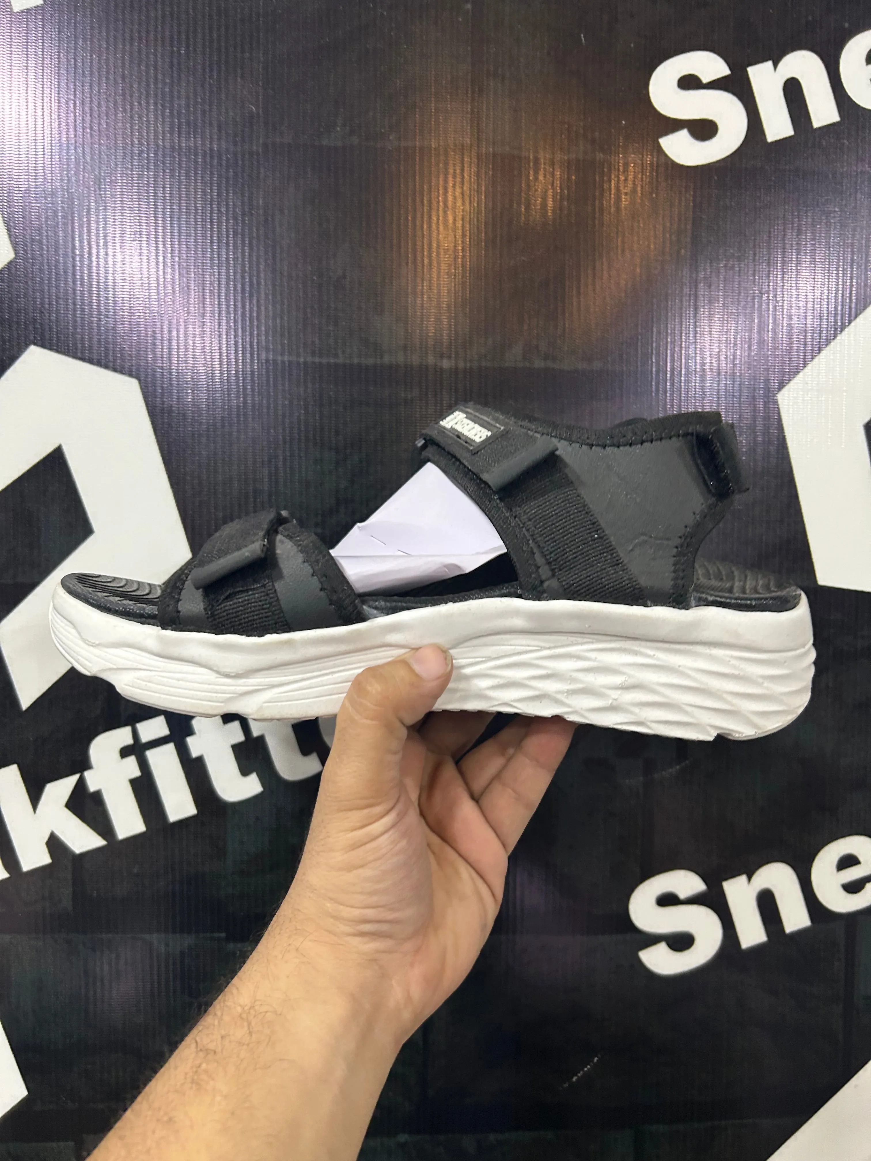 SK - Sandal - D5 - Black White