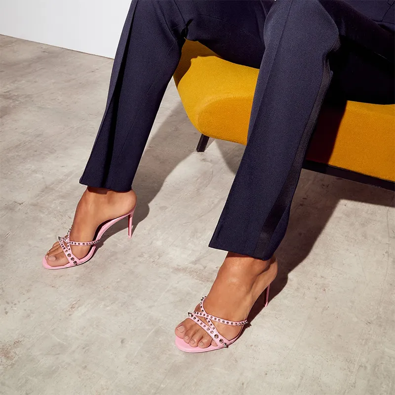 Sleek Light Pink Leather Sandal with Spikes