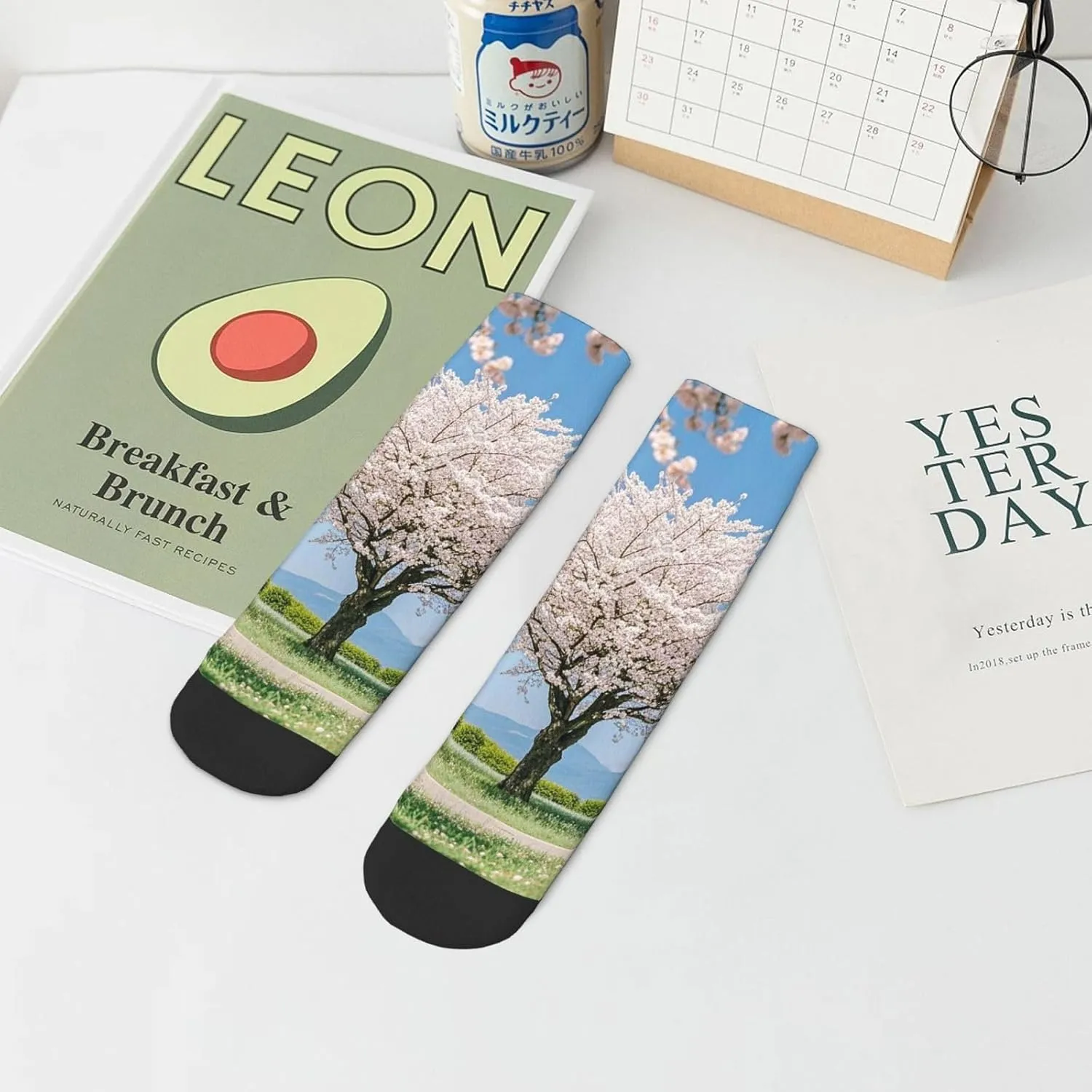 Socks for Women Men Breathable Moisture Wicking Boot Socks Cherry Blossoms Tree Warm Calf Socks