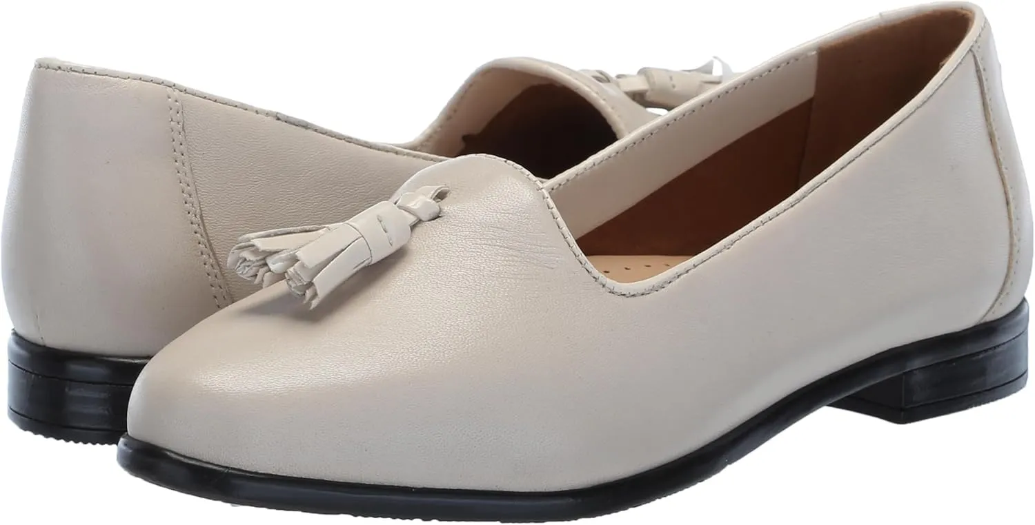 Trotters Women's Liz Tassel Loafer Flat