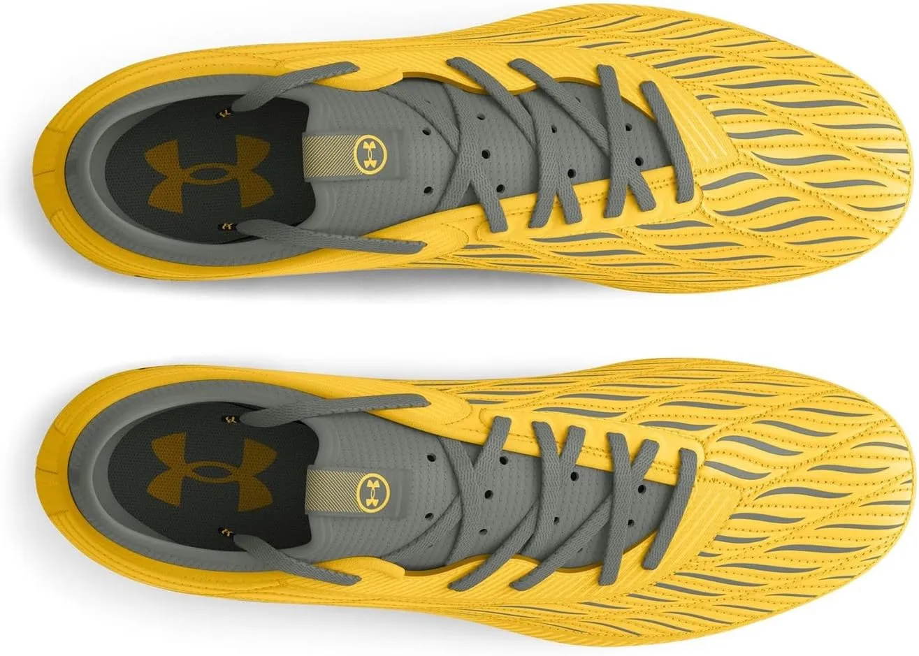 Under Armour Unisex-Adult Magnetico Select 4 Football Cleat Sneaker