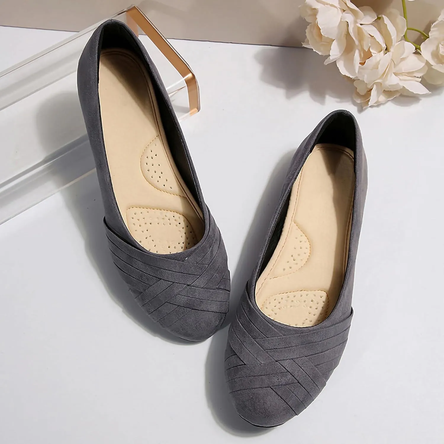 Women's Ballet Flats Shoes, Round Toe Comfort Light Weight Slip-On Dress Shoes