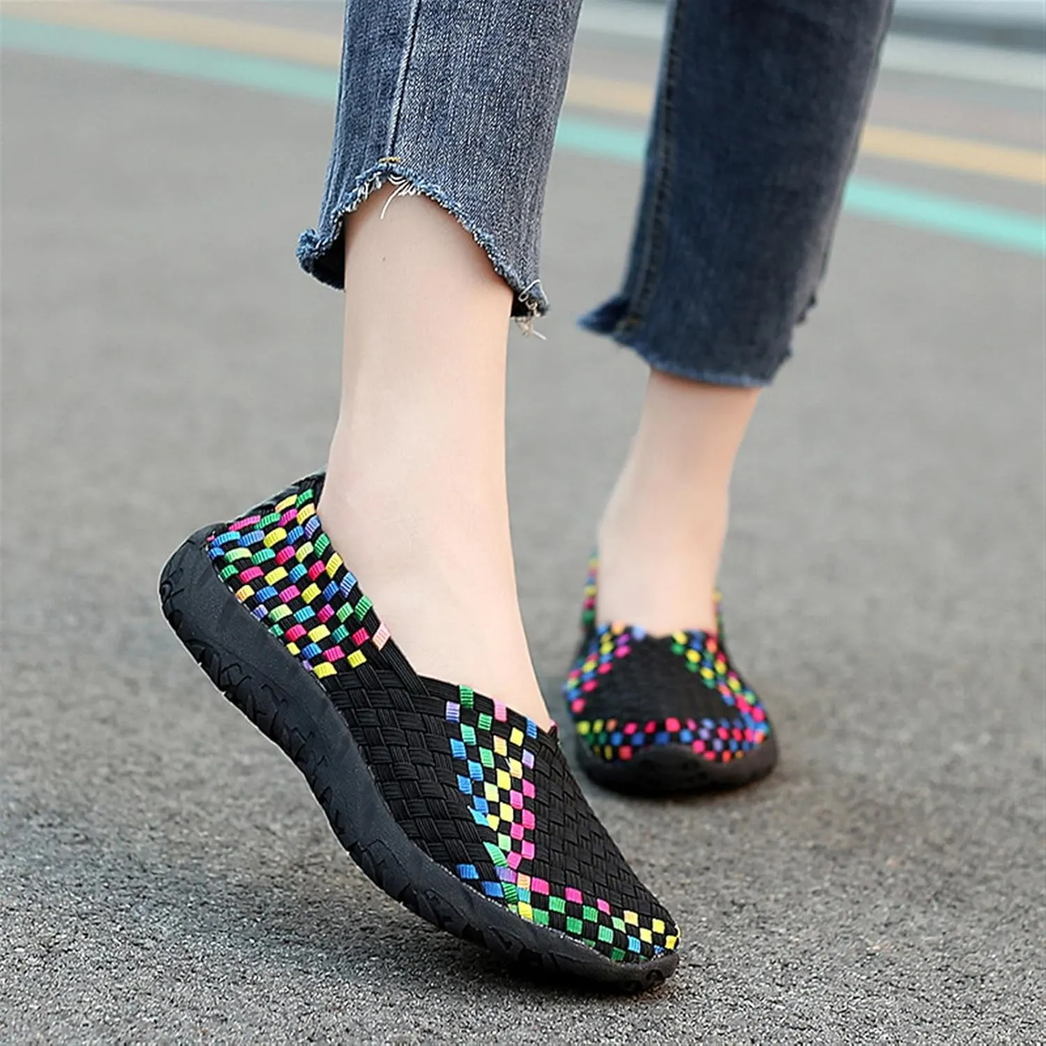 Women's Sidewalk Slip on Flat Elastic Woven Walking Shoes Lightweight Breathable Mesh Walking Sneakers Running Shoes