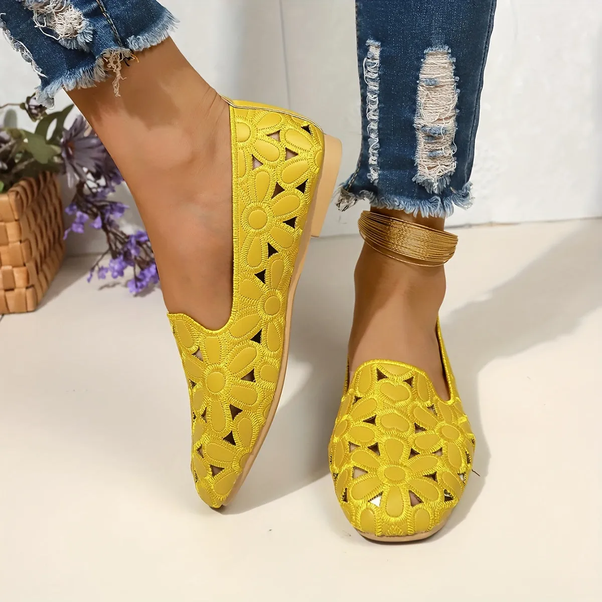 Women's Solid Color Elegant Loafers, Floral Cut Out Lightweight Slip On Shoes, Breathable Travel Shoes