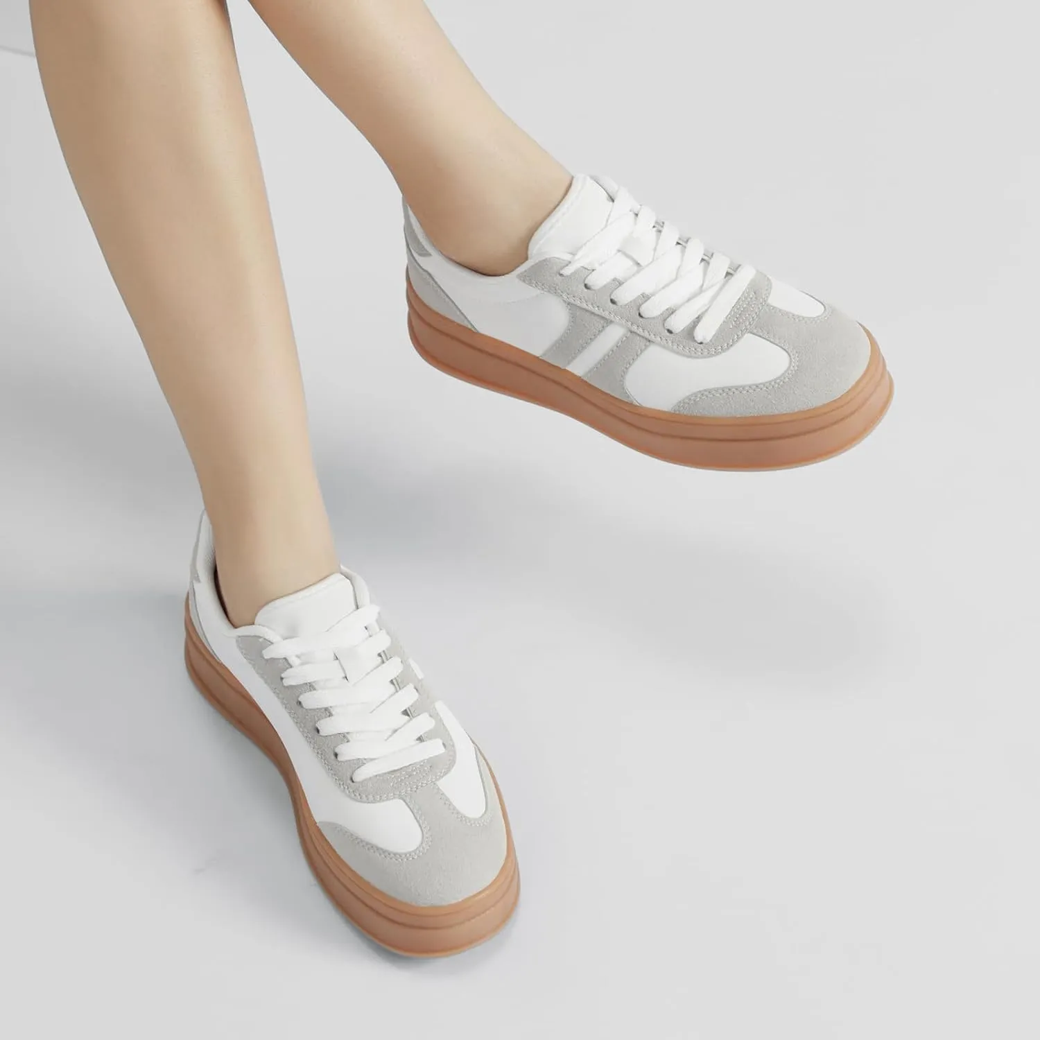 Women's Thick Sole Retro Fashion Sneakers Classic Walking Shoes Thick Rubber Lace-Up Footwear Anti Slip Trainers